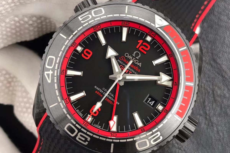 VS Factory Omega Seamaster Planet Ocean Deep Black Red incelemesi — 2. fotoğraf