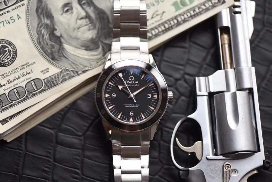 VS Factory Omega Seamaster Serisi "007 Spectre Küresel Sınırlı Sayıda Üretim" Saat İncelemesi — 1. fotoğraf