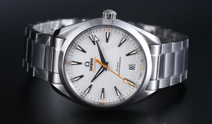 VS Factory Omega Seamaster serisi 150M teak beyaz kadran turuncu ibreli model saat incelemesi — 2. fotoğraf
