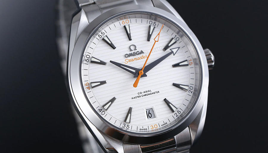 VS Factory Omega Seamaster serisi 150M teak beyaz kadran turuncu ibreli model saat incelemesi — 3. fotoğraf