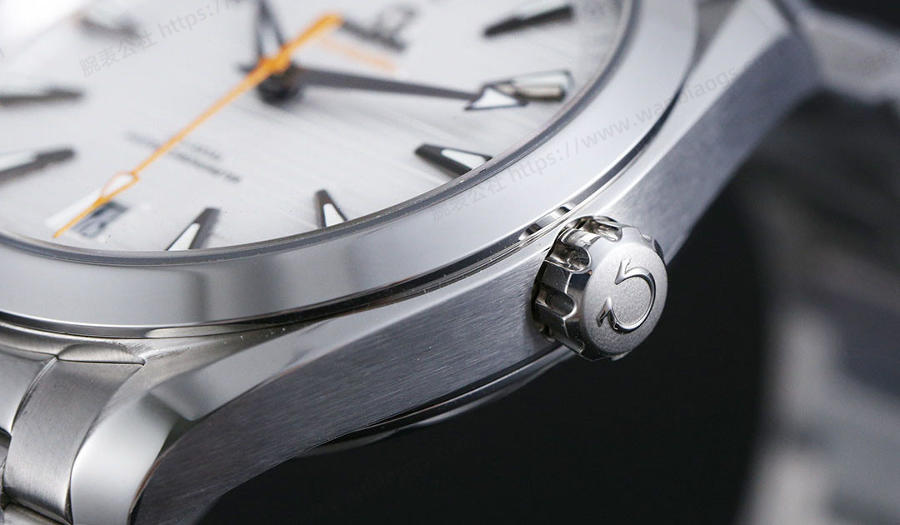 VS Factory Omega Seamaster serisi 150M teak beyaz kadran turuncu ibreli model saat incelemesi — 5. fotoğraf
