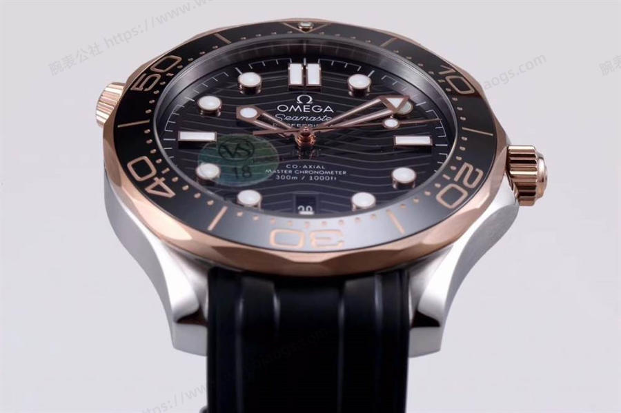 VS Factory Omega yeni Seamaster 300M (çift renk rose gold) saat incelemesi — 3. fotoğraf