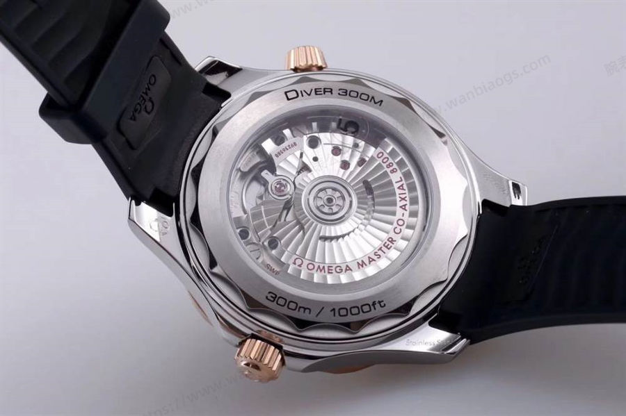 VS Factory Omega yeni Seamaster 300M (çift renk rose gold) saat incelemesi — 5. fotoğraf