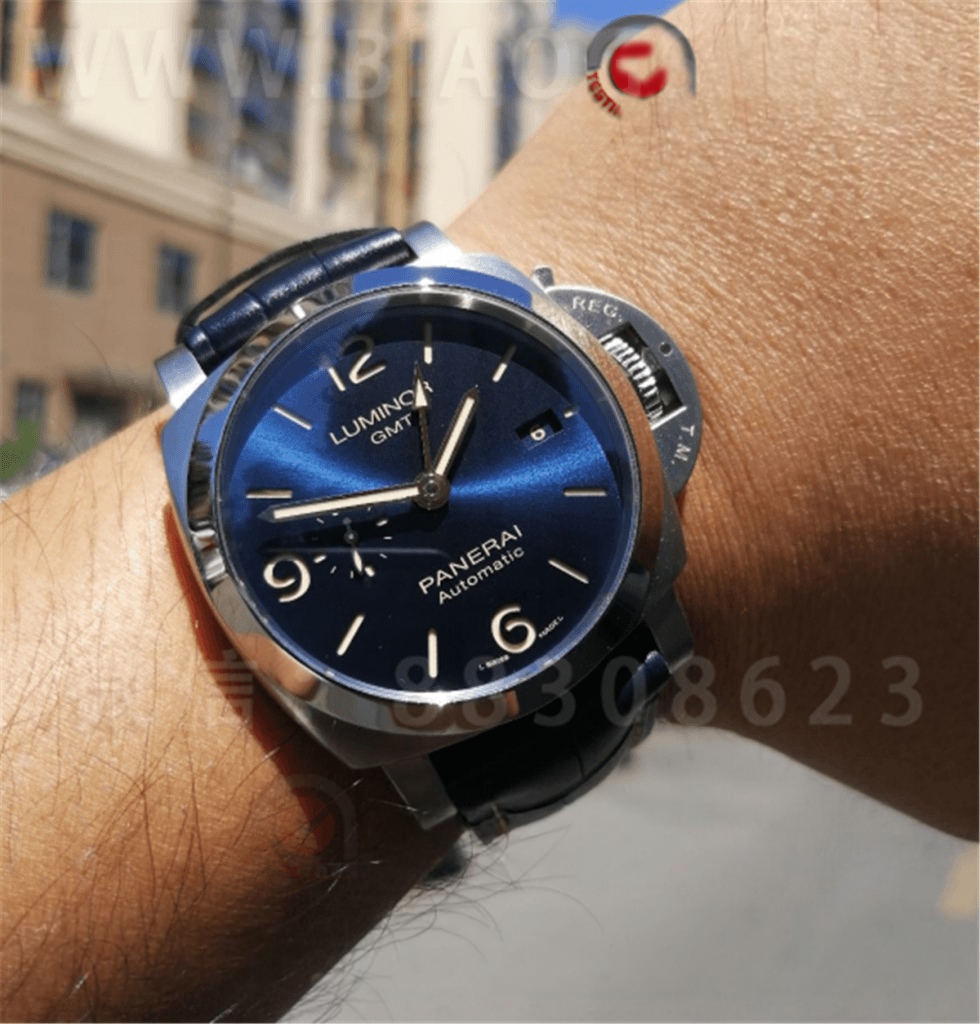 VS Factory Panerai 1033 «GMT» 44 MM Çarpıcı Mavi Kadran İncelemesi — 9. fotoğraf