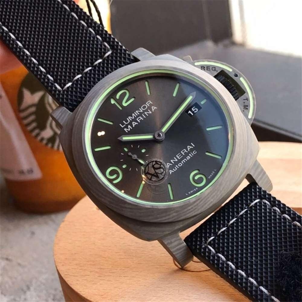 VS Factory Panerai 1119 Bazalt Fiber Kol Saati İncelemesi - Efsanevi Lume Klasiğine Saygı — 2. fotoğraf