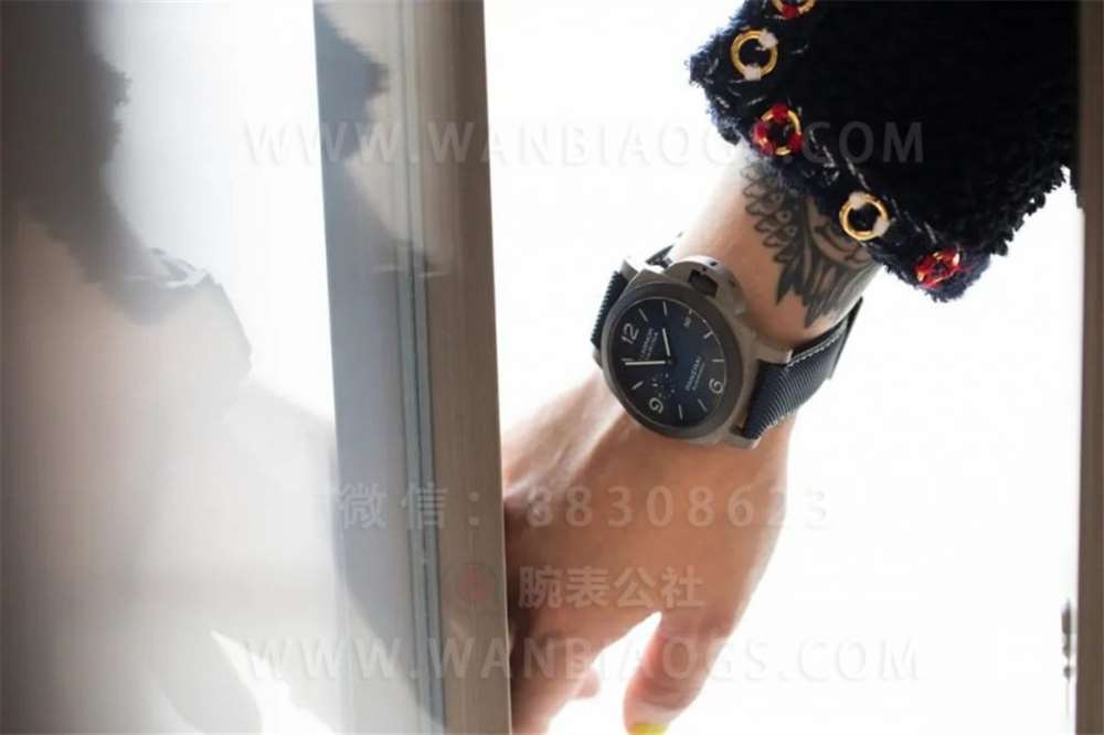 VS Factory Panerai 1663 «Fibratech Karbon Fiber Malzeme» Dumanlı Mavi Kadran İlk İnceleme — 8. fotoğraf