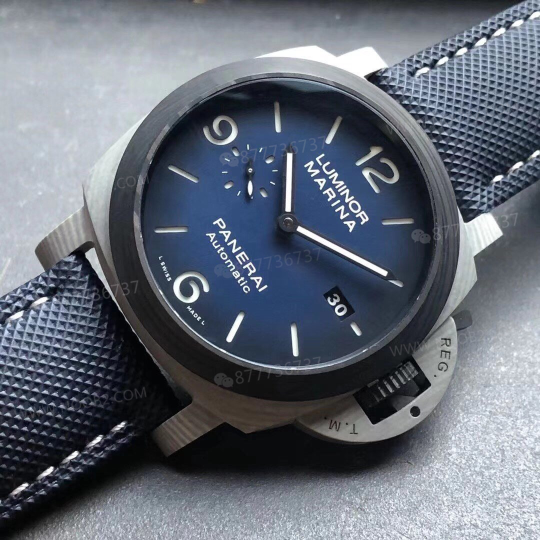 VS Factory Panerai 1663 Karbon Fiber Dumanlı Mavi Kadranlı Saat Gerçek Çekim İncelemesi — 4. fotoğraf