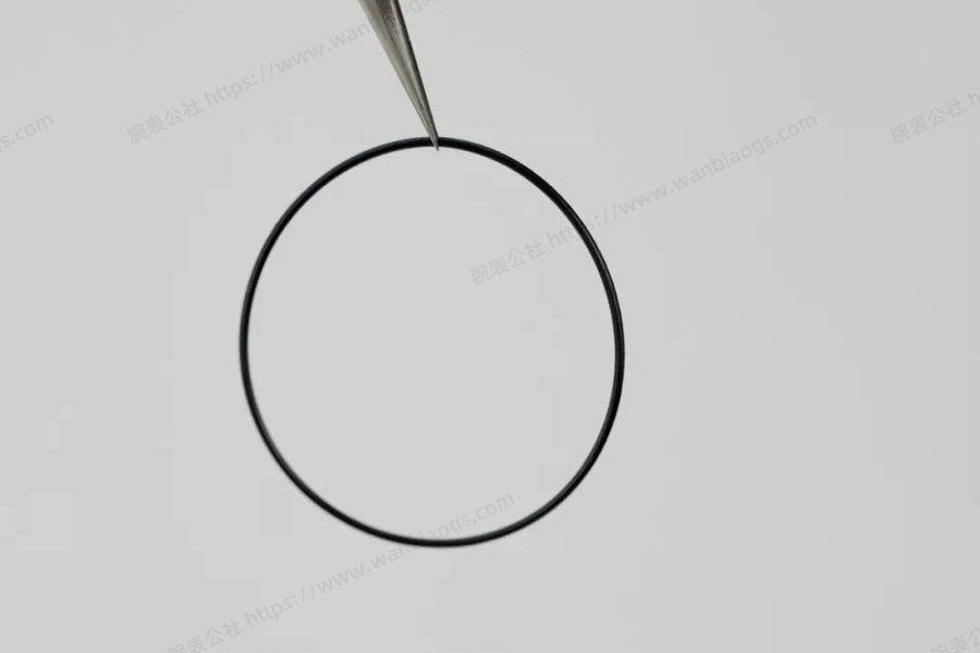 VS Factory Panerai PAM00438 V4 yükseltilmiş sürüm seramik saat incelemesi — 3. fotoğraf