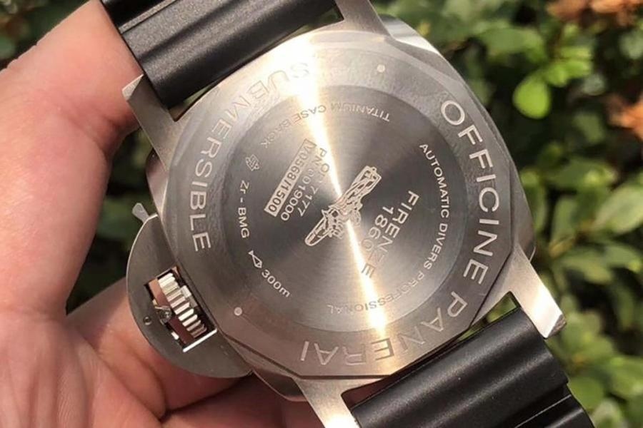 VS Factory Panerai PAM00799 Submersible Serisi Saat İncelemesi — 7. fotoğraf