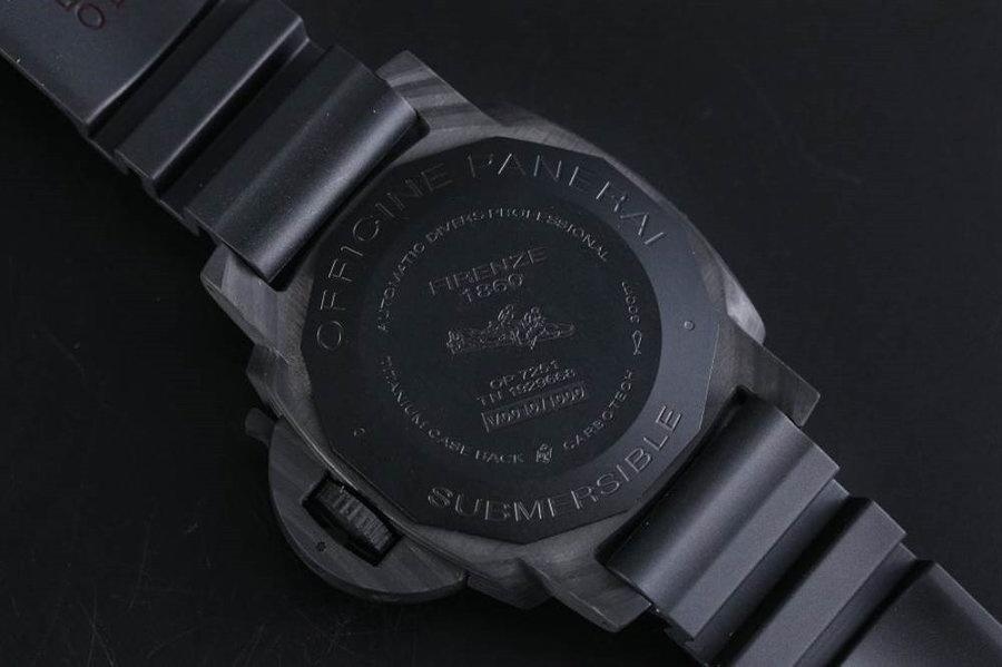 VS Factory Panerai PAM00960 Karbon Fiber Saat İncelemesi — 7. fotoğraf