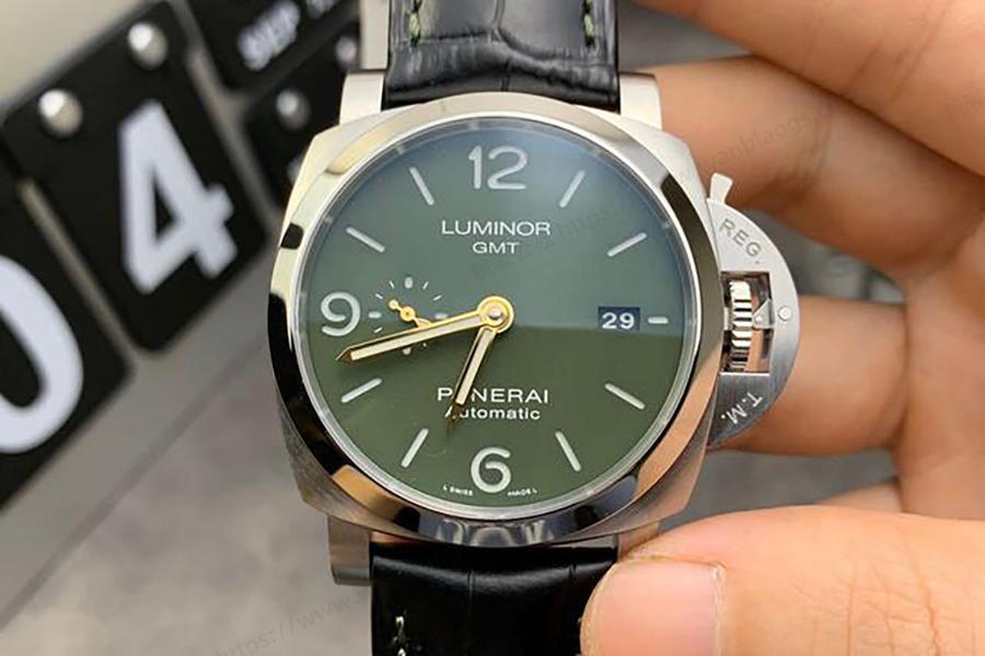 VS Factory Panerai PAM01056 yeşil kadranlı saat incelemesi — 8. fotoğraf
