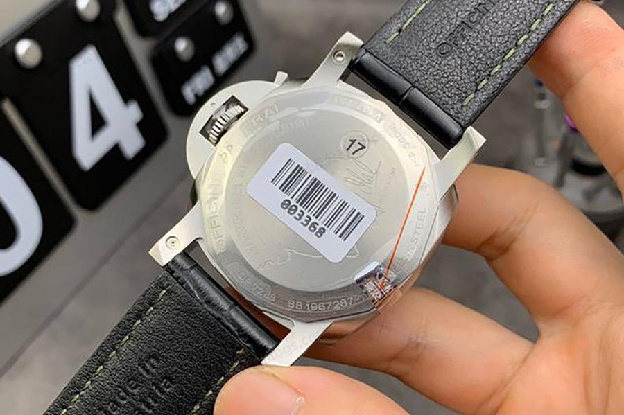 VS Factory Panerai PAM01056 yeşil kadranlı saat incelemesi — 11. fotoğraf