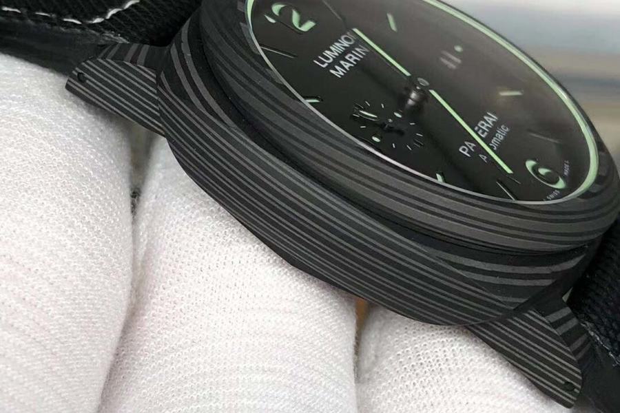 VS Factory Panerai PAM01118 Karbon Fiber Saat İşçilik Detayları İncelemesi — 8. fotoğraf