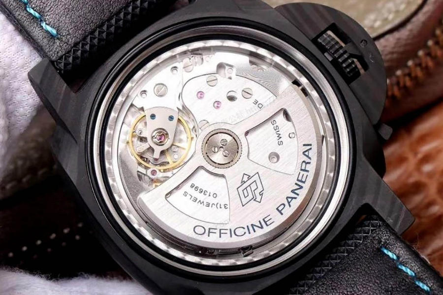 VS Factory Panerai PAM01661 Karbon Fiber Saat İncelemesi — 10. fotoğraf