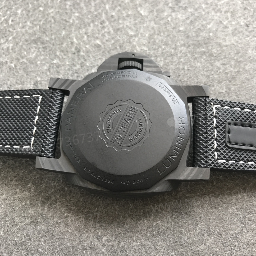 VS Factory Panerai PAM1118 karbon fiber saatin işçiliği iyi mi? — 7. fotoğraf