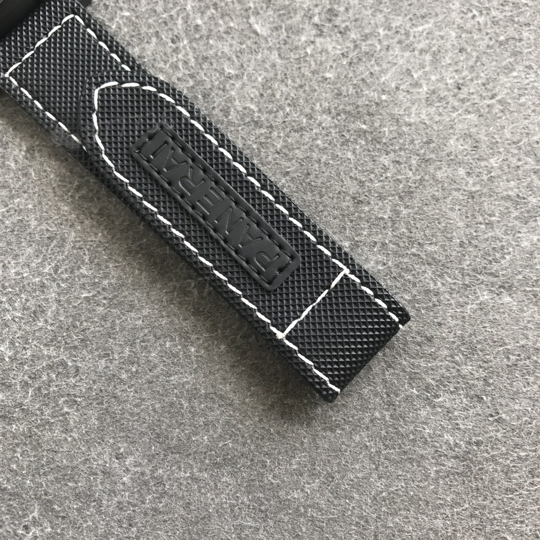 VS Factory Panerai PAM1118 karbon fiber saatin işçiliği iyi mi? — 9. fotoğraf
