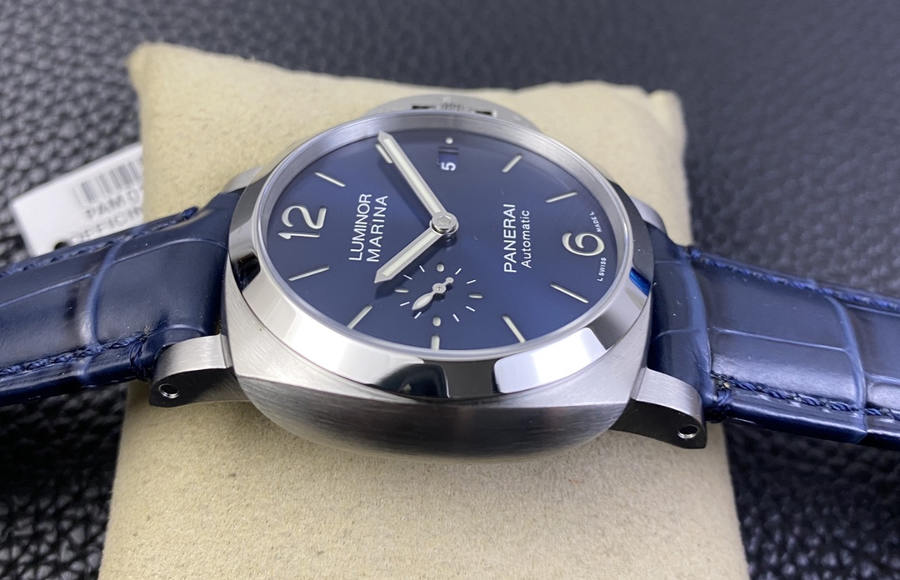 VS Factory Panerai PAM1393 – Şık ve her tarza uyan 42 mm saat incelemesi — 3. fotoğraf