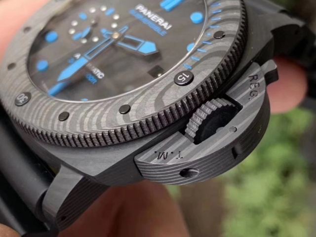 VS Factory Panerai PAM1616 Sert Erkek Tarzı Karbon Fiber Kol Saati İncelemesi — 3. fotoğraf