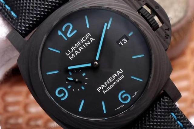 VS Factory Panerai PAM1661 karbon fiber malzemeli saat incelemesi — 3. fotoğraf