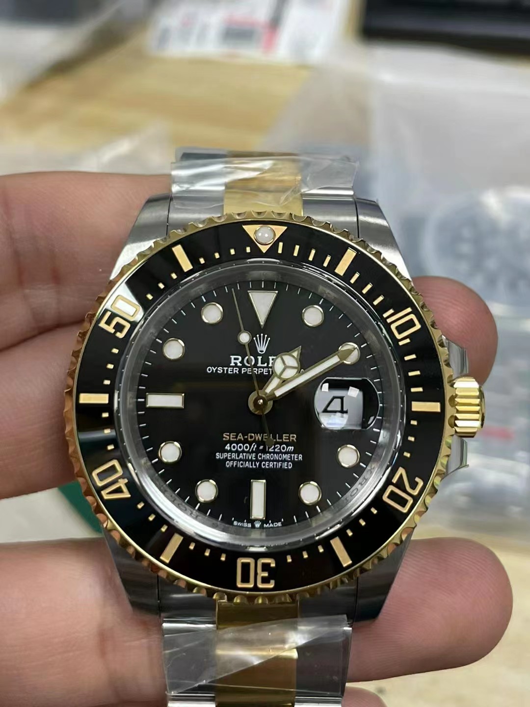 Replika Rolex Sea-Dweller İki Renk Saat