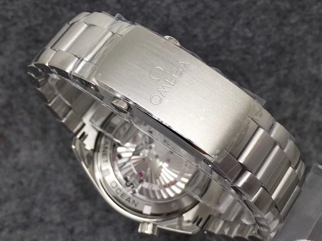 VS Factory Replika Omega Planet Ocean 600m Turuncu, Super Clone 8500 Mekanizmalı, Ücretsiz Turuncu Kauçuk Kayış Hediyeli — 14. fotoğraf