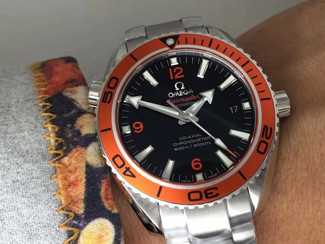 VS Factory Replika Omega Planet Ocean 600m Turuncu, Super Clone 8500 Mekanizmalı, Ücretsiz Turuncu Kauçuk Kayış Hediyeli — 22. fotoğraf