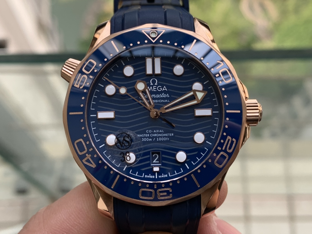Omega Seamaster Diver 300m Mavi Wave Kadran