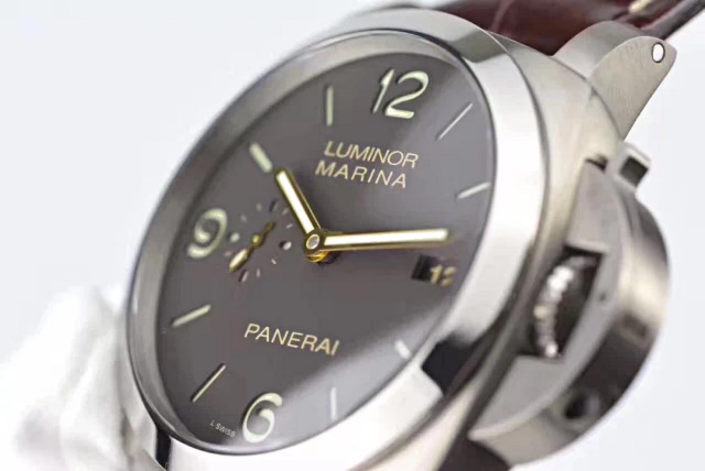 PAM 351 Titanyum Kasa
