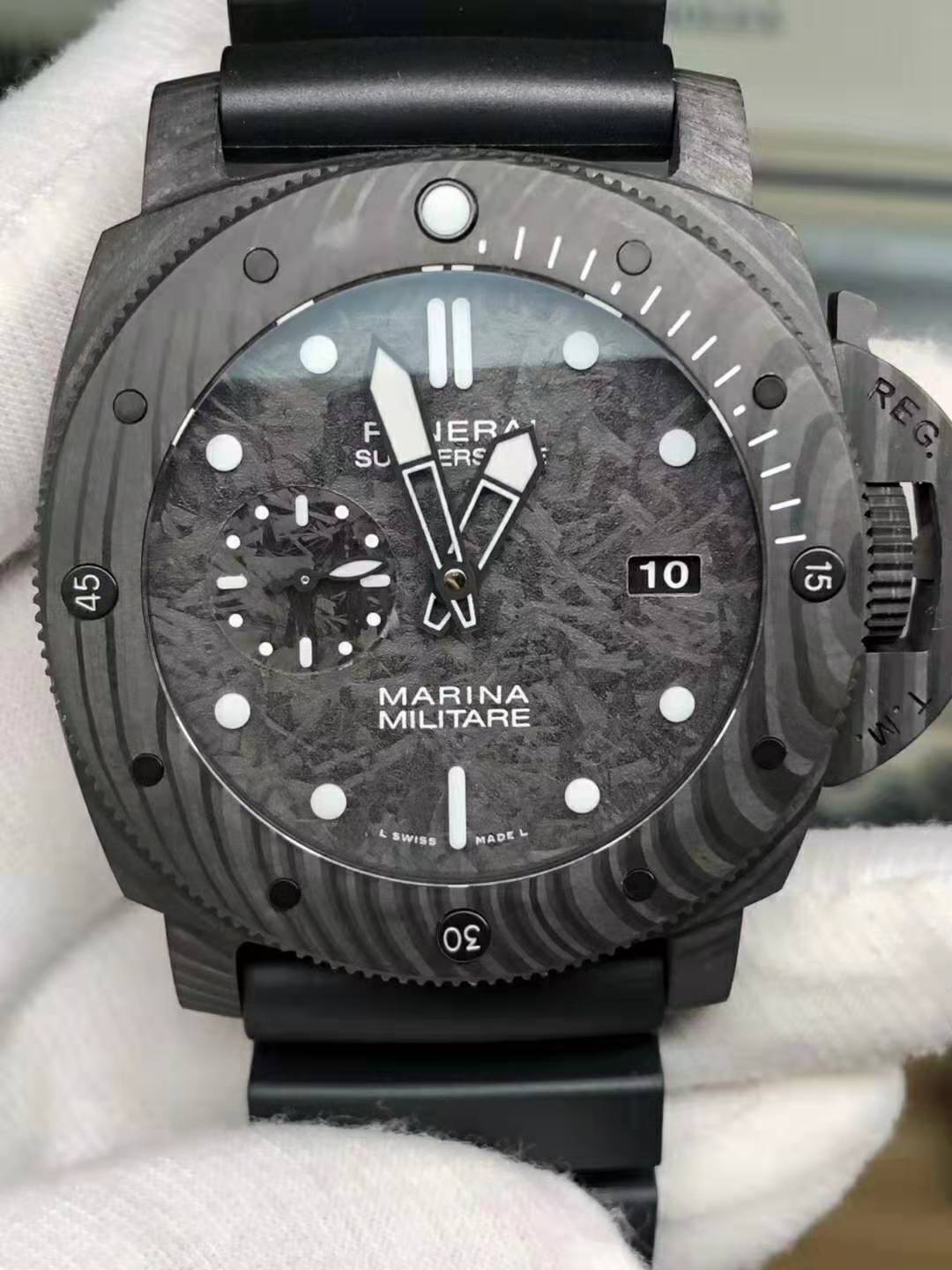 PAM 979 Karbon Kadran