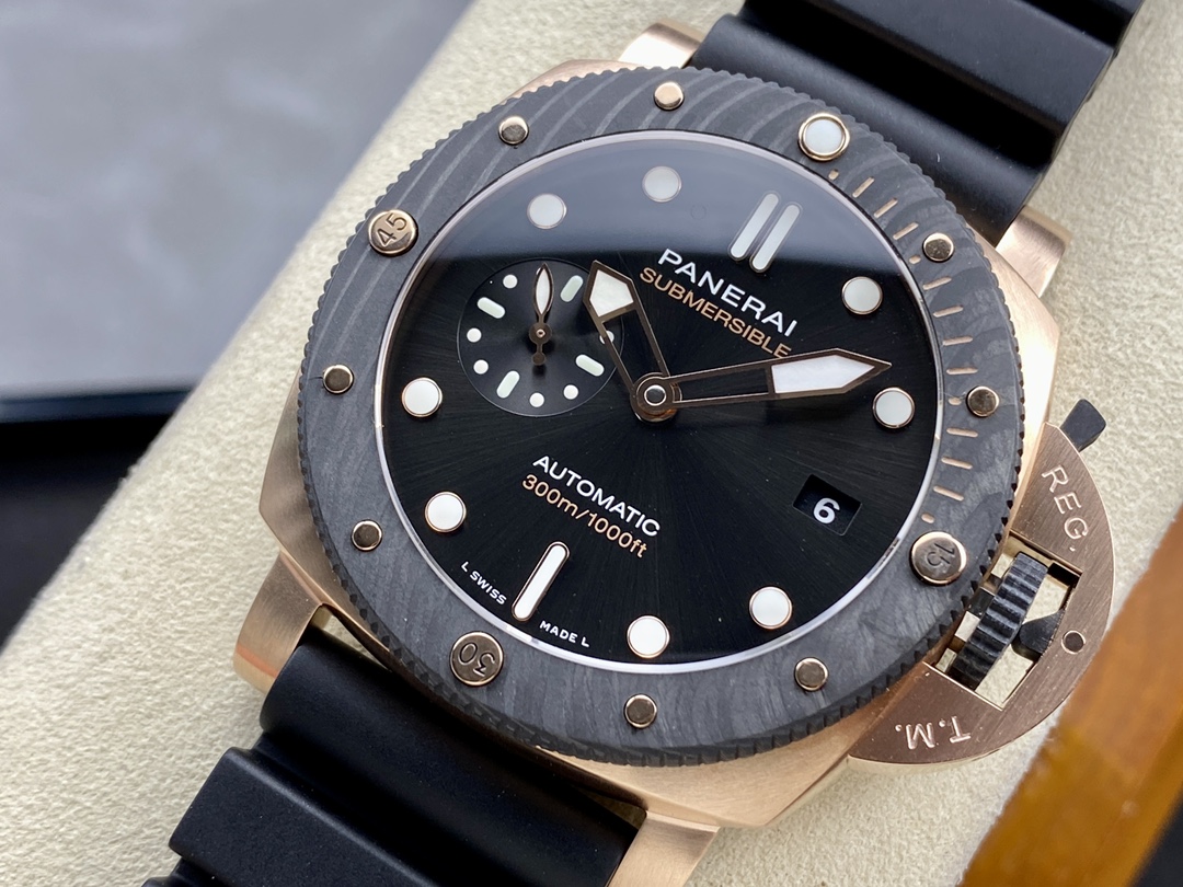 Replika Panerai PAM 1070 Roze Altın