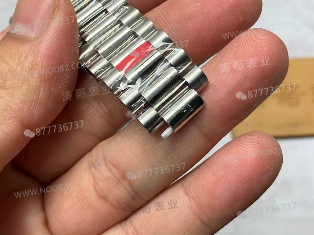 VS Factory Rolex Day-Date DD, içindeki Dandong 3255 mekanizmasına rağmen neden ağırlıklandırılmamış? — 26. fotoğraf