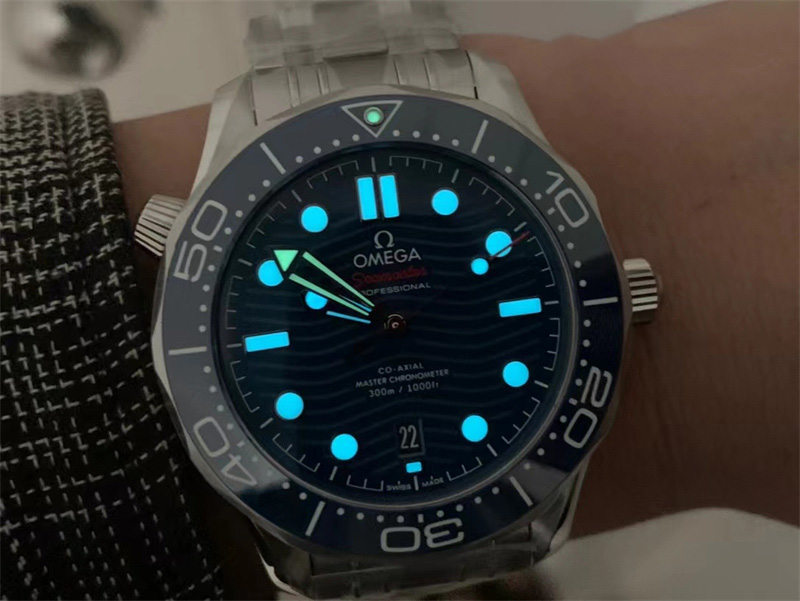 VS Factory Seamaster 300 Mavi V3 Versiyonu Saat İncelemesi — 5. fotoğraf