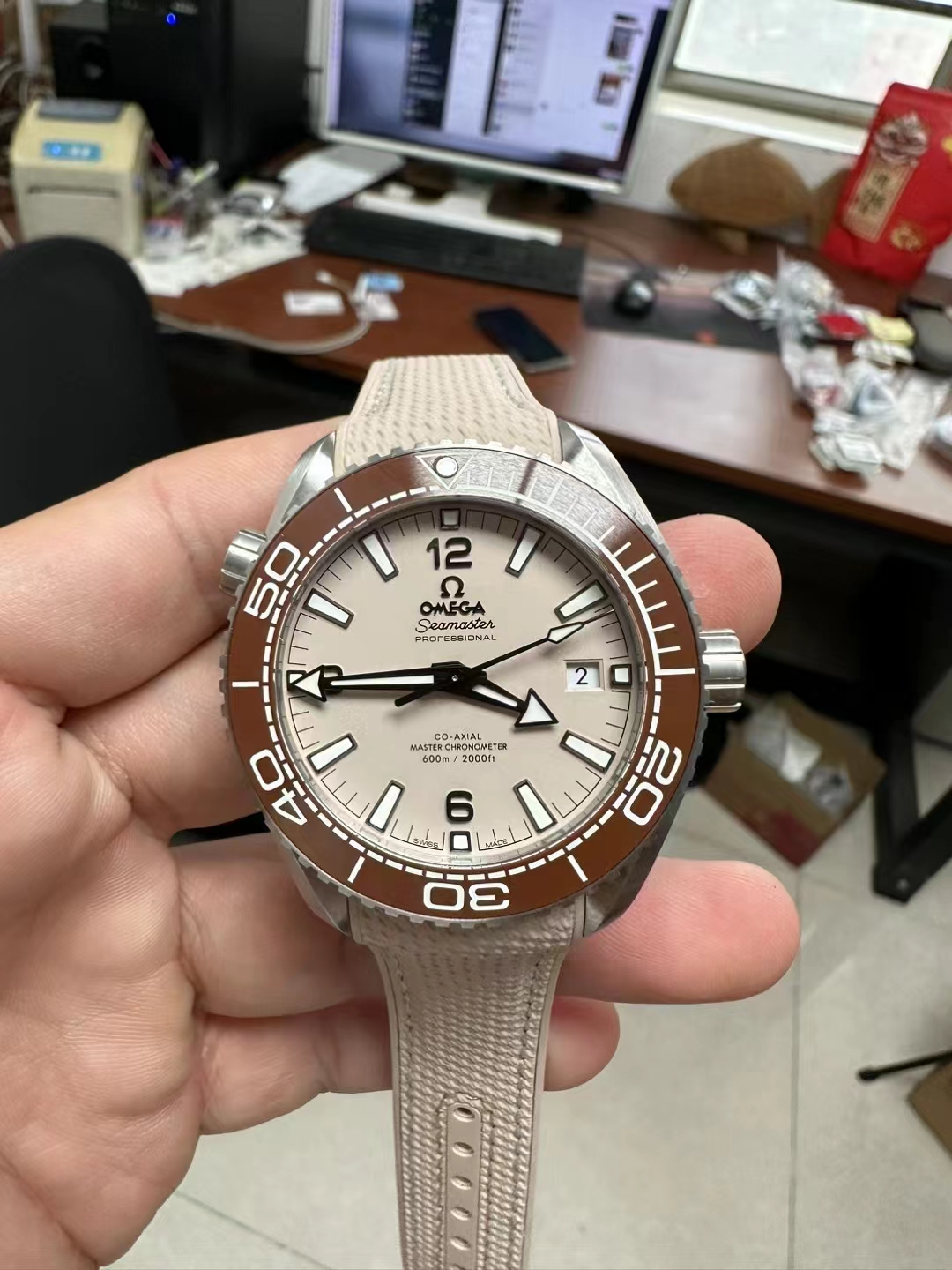 Replika Omega Planet Ocean Seramik Khaki