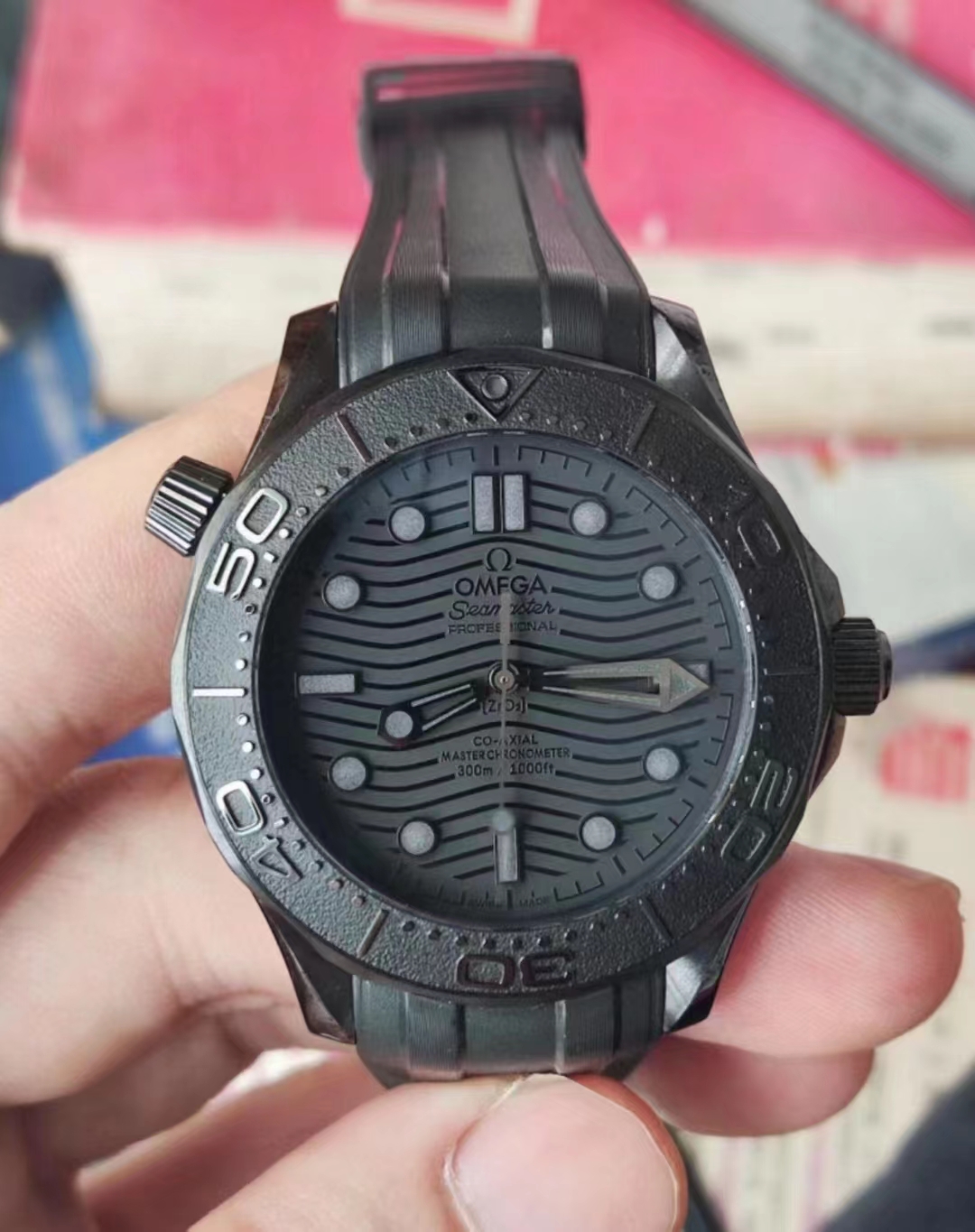 Replika Omega Seamaster 300m Siyah Seramik