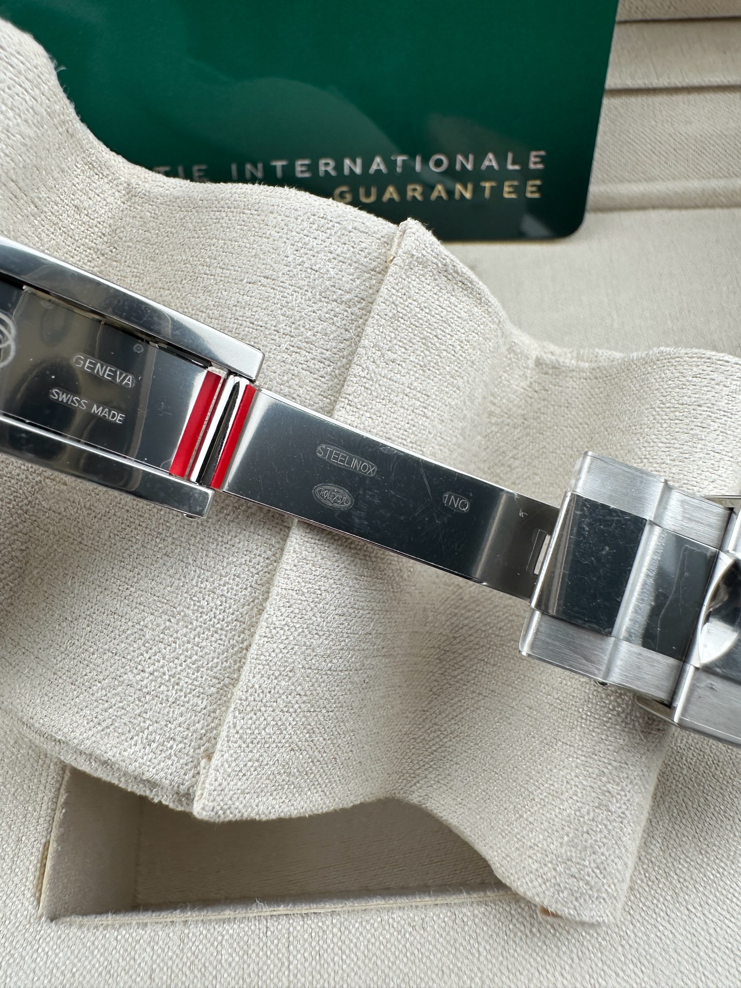 VS GMT cola bezel görücüye çıkıyor! Dandong 3285 mekanizmasını taşıyan bu model, her detayı üstün işçilikle işlenerek piyasadaki tüm versiyonları açık ara geride bırakıyor; replika saatlerin zirvesi unvanını sonuna kadar hak ediyor! — 6. fotoğraf