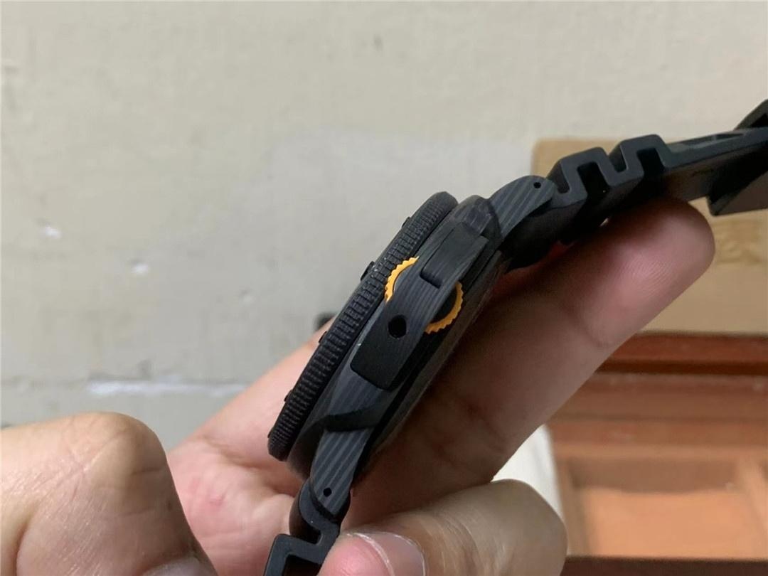 VS (SBF) fabrikası Panerai PAM1324 karbon fiber ilk bakışta replika belli olur mu? — 6. fotoğraf