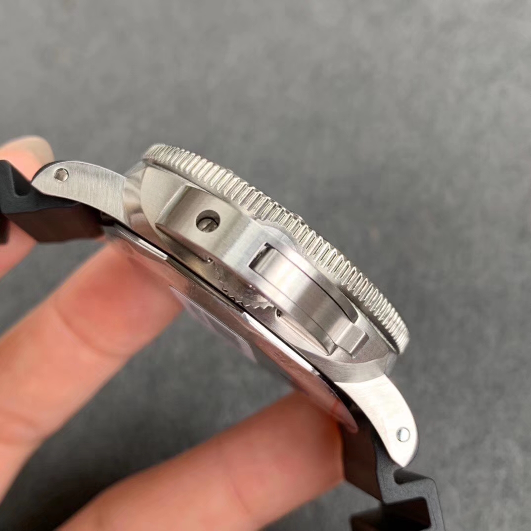 Replika Panerai PAM 683 Kurma Kolu Köprüsü
