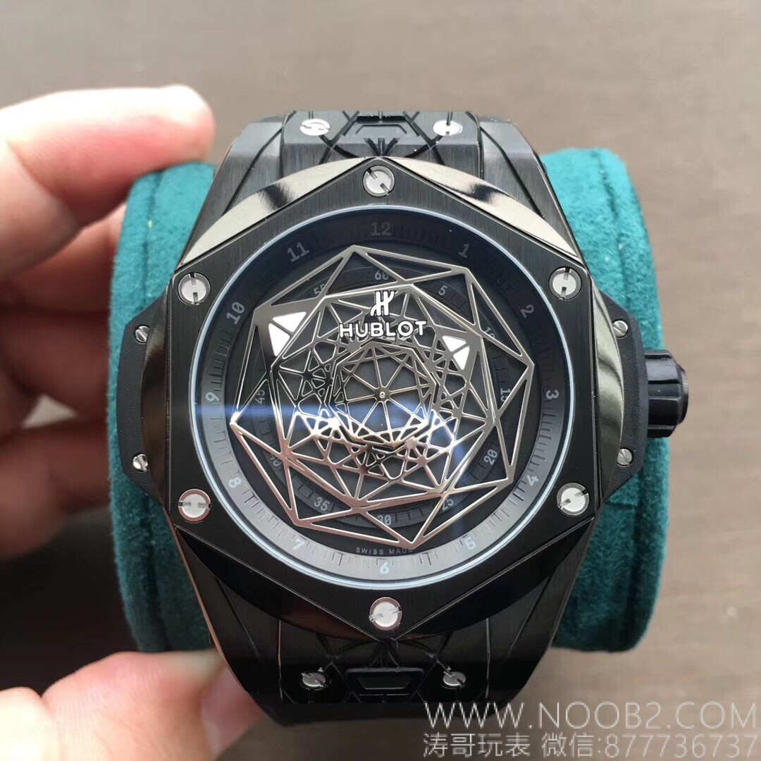 WWF Factory Hublot Big Bang Sang Bleu Tattoo İncelemesi: Sektördeki ilk gerçek titanyum SangBleu saati — 5. fotoğraf