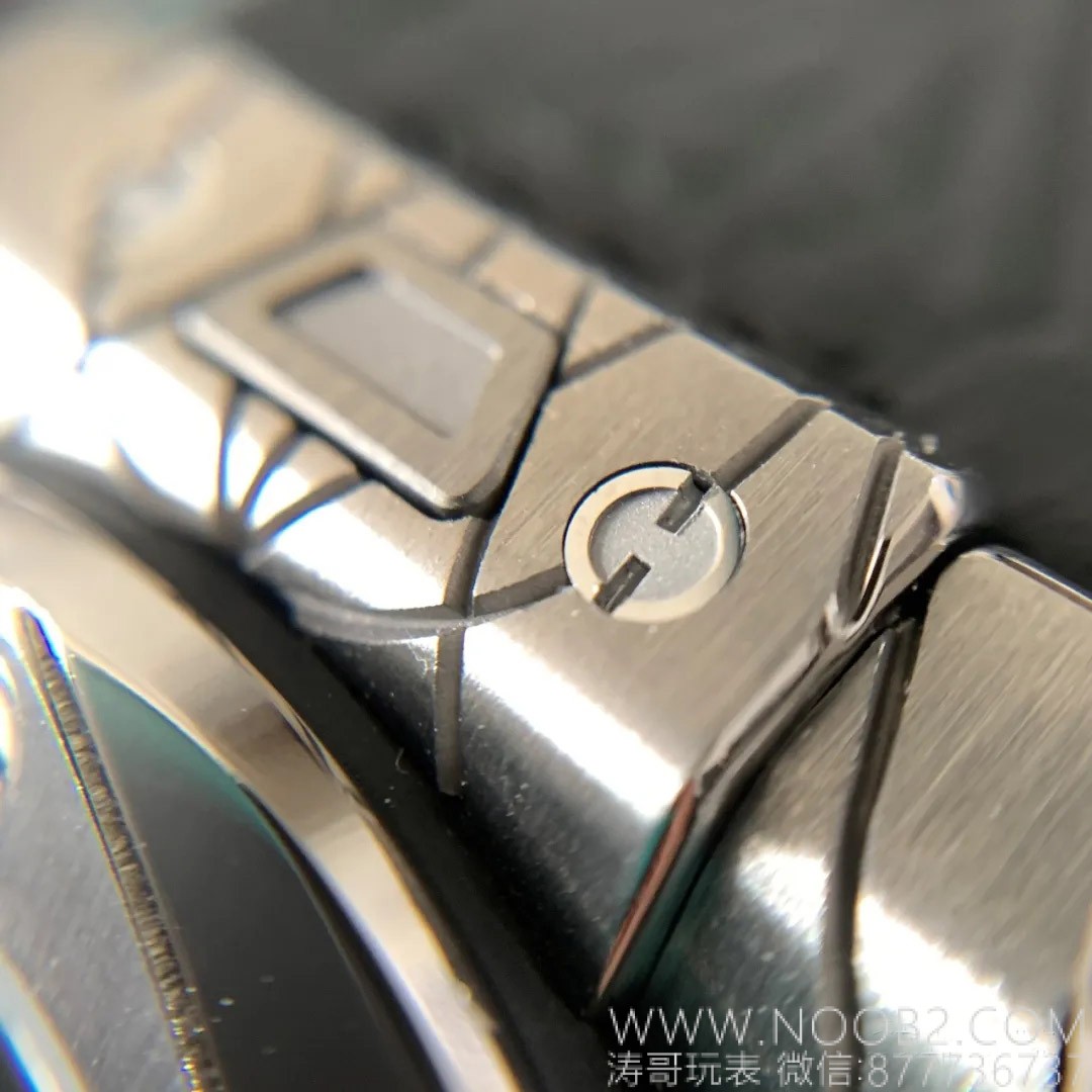 WWF Factory Hublot Big Bang Sang Bleu Tattoo İncelemesi: Sektördeki ilk gerçek titanyum SangBleu saati — 16. fotoğraf