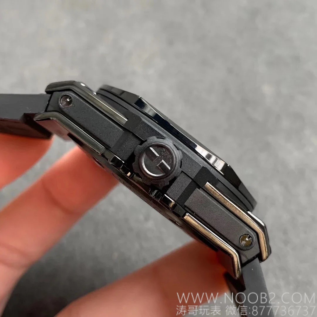 WWF Factory Hublot Big Bang Sang Bleu Tattoo İncelemesi: Sektördeki ilk gerçek titanyum SangBleu saati — 28. fotoğraf