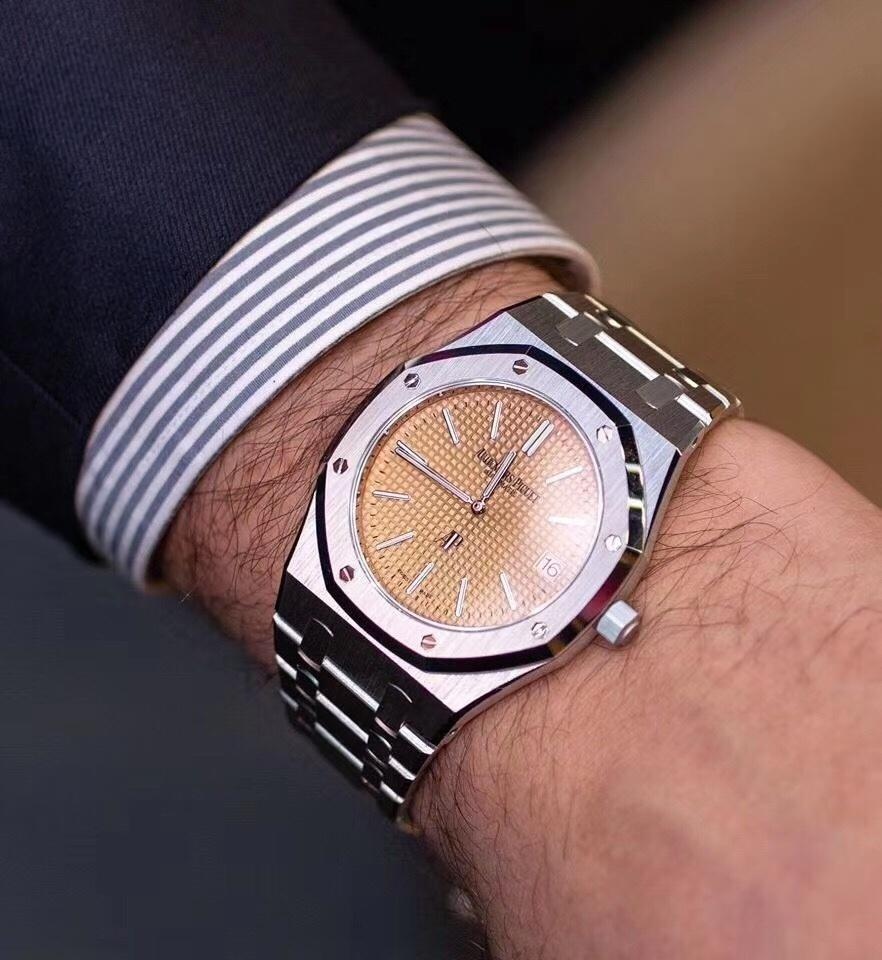 XF Factory Audemars Piguet Royal Oak 15202 rose gold kadranlı saat nasıl? — 11. fotoğraf