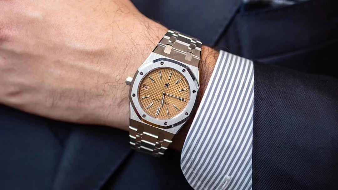 XF Factory Audemars Piguet Royal Oak 15202 rose gold kadranlı saat nasıl? — 12. fotoğraf