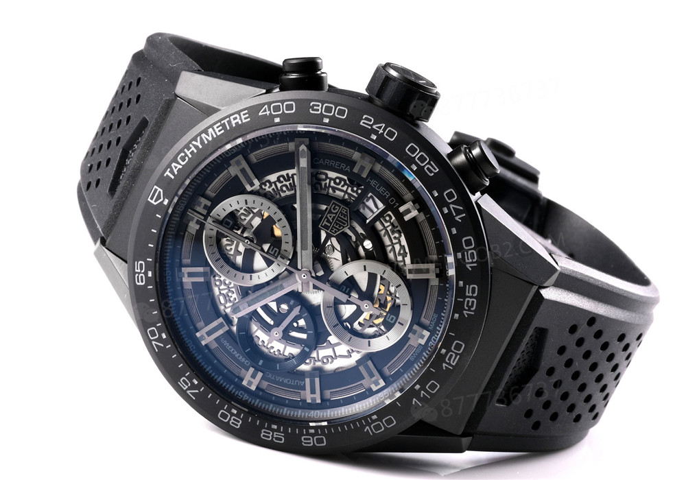XF Factory TAG Heuer Carrera Black Knight Seramik Kronografın İşçilik İncelemesi — 4. fotoğraf