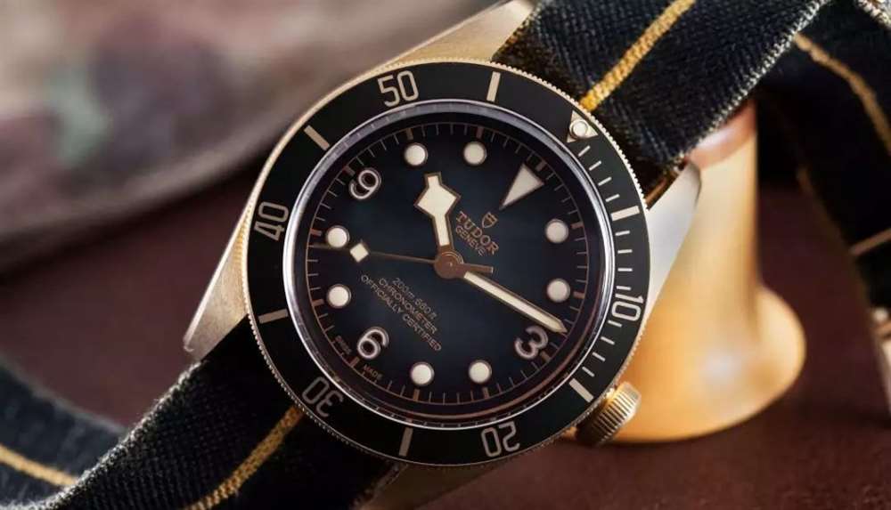 XF Factory Tudor Black Bay serisi "Arduvaz Grisi" bronz saat işçilik incelemesi — 7. fotoğraf