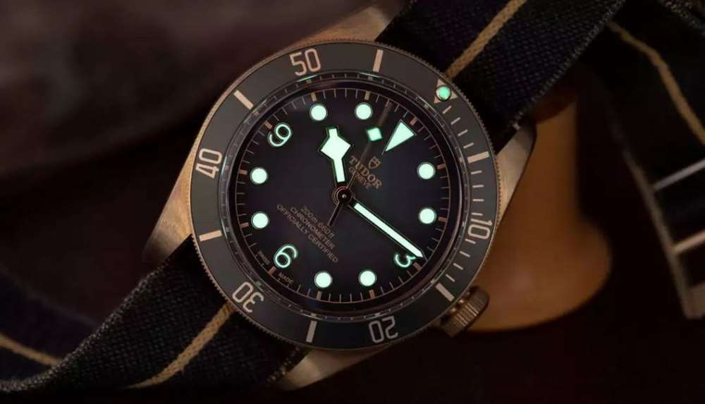 XF Factory Tudor Black Bay serisi "Arduvaz Grisi" bronz saat işçilik incelemesi — 8. fotoğraf