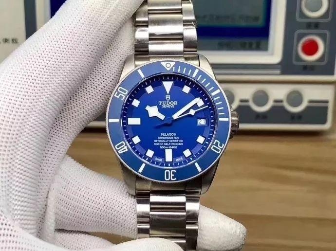 XF Factory Tudor mavi kar tanesi savaş baltası Pelagos serisi 25600TB kaç para? Gerçek-replika karşılaştırması ve orijinal inceleme — 3. fotoğraf