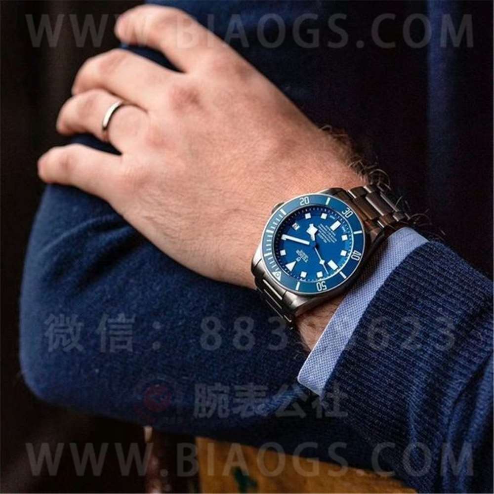 XF Factory Tudor Mavi Savaş Baltası Orijinal Karşılaştırmalı Görsel İncelemesi — 13. fotoğraf