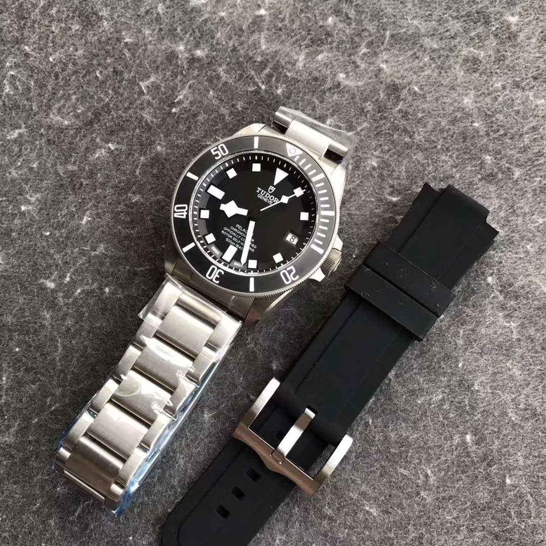 Kauçuk Kayışlı Tudor Pelagos