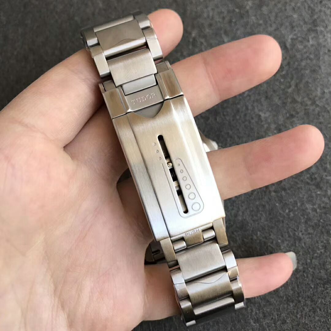XF V3 Replika Tudor Pelagos Bilezik