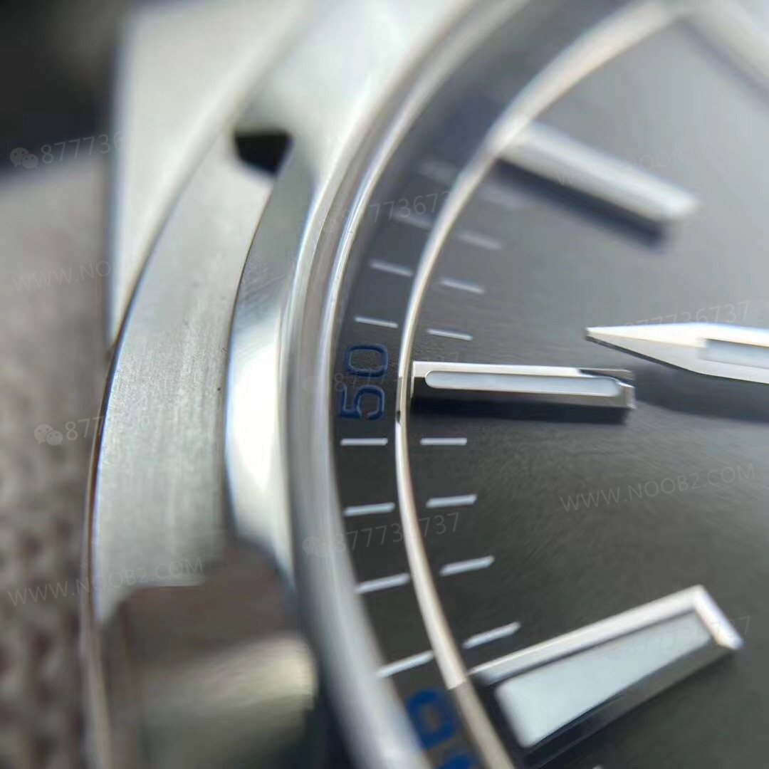 XF Vacheron Constantin Overseas 2000V ultra ince, orijinalini nasıl yakalıyor? — 3. fotoğraf